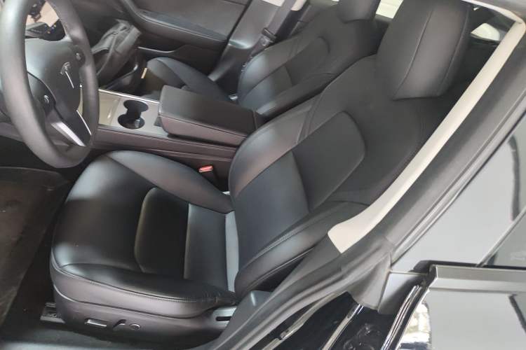 Used Tesla Model 3 2022 Rear-Wheel-Drive Version Left Front Seat