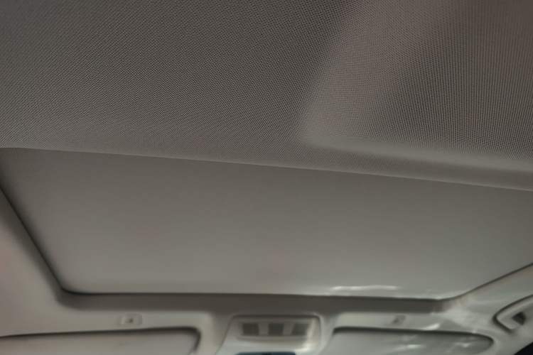 Used BMW 5 Series 2017 525Li Luxury Design Package Headliner