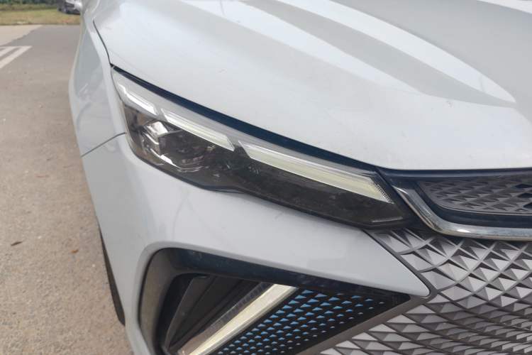 Used Geely Auto Emgrand L HiP 2022 1.5TD-DHT Pro 100KM Super Rui Right Front Headlight