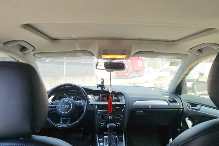 Used Audi A4L 2016 35 TFSI Automatic Comfort Model Headliner