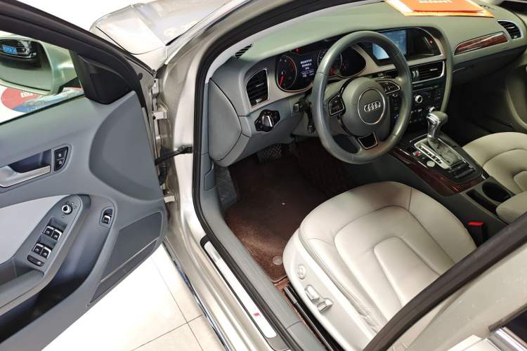 Used Audi A4L 2016 35 TFSI Collection Edition S line Comfort Model