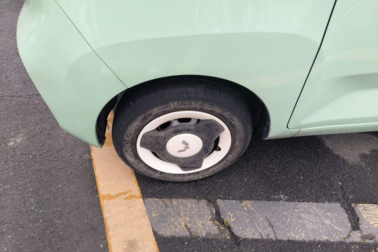 Used Wuling Hongguang MINIEV 2021 Macaron Fashion Model Lithium Iron Phosphate