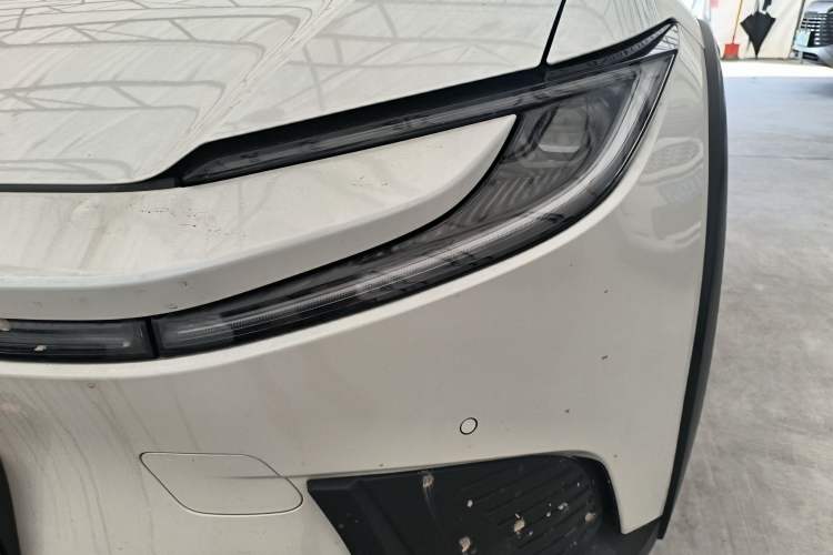 Used Toyota bZ5 2025 Model 550 PRO Left Front Headlight