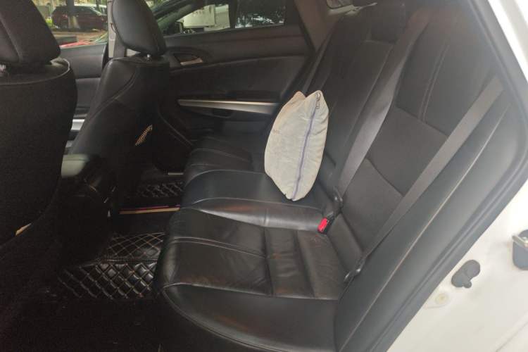 Used Honda Crosstour 2012 2.4L Prestige Edition Left Rear Seat