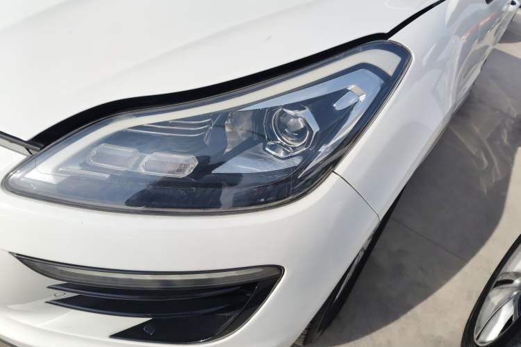 Used Zotye SR9 2017 2.0T Automatic Ultimate Edition Left Front Headlight