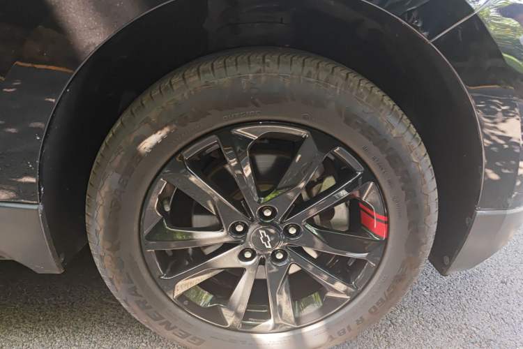 Used Chevrolet Equinox 2019 Redline 550T Automatic All-Wheel-Drive RS Model China VI Standard