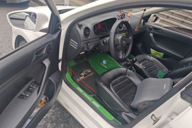 Used Volkswagen Jetta 2013 1.6L Manual Fashion Edition
