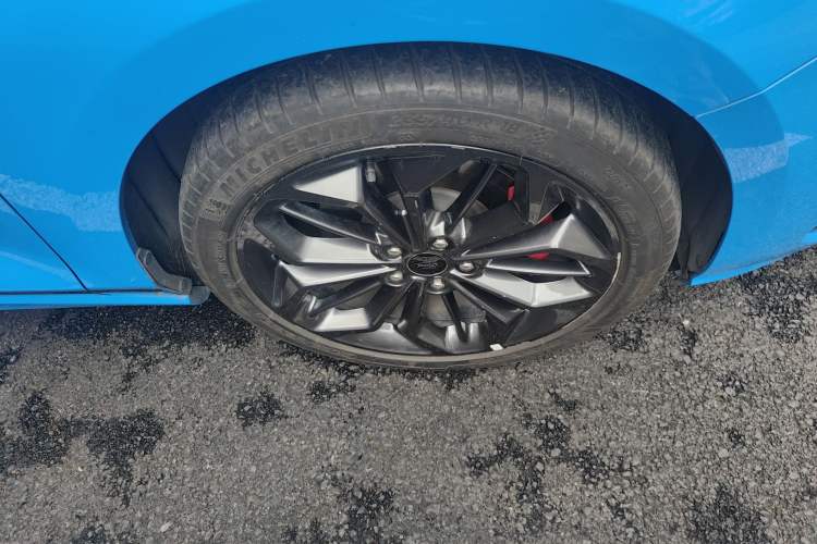 Used Ford Focus 2022 Hatchback EcoBoost 180 Automatic ST Line Right Front Wheel Hub