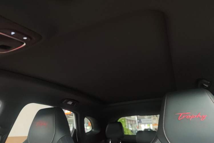 Used MG HS 2019 30T Automatic 2WD Trophy Supreme Edition China VI Standard
