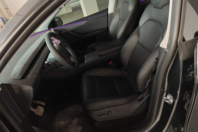 Used Tesla Model Y 2025 Long-Range All-Wheel Drive First Edition
