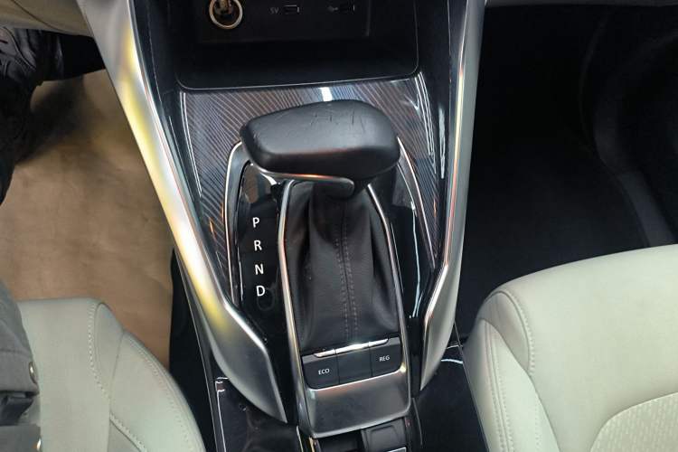 Used SAIC MAXUS Dajia 5 2022 430 km Elite Version 7-Seater