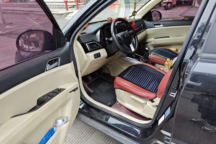 Used Zotye Domy X5 2017 Value Edition 1.6L Manual Fashion Model
