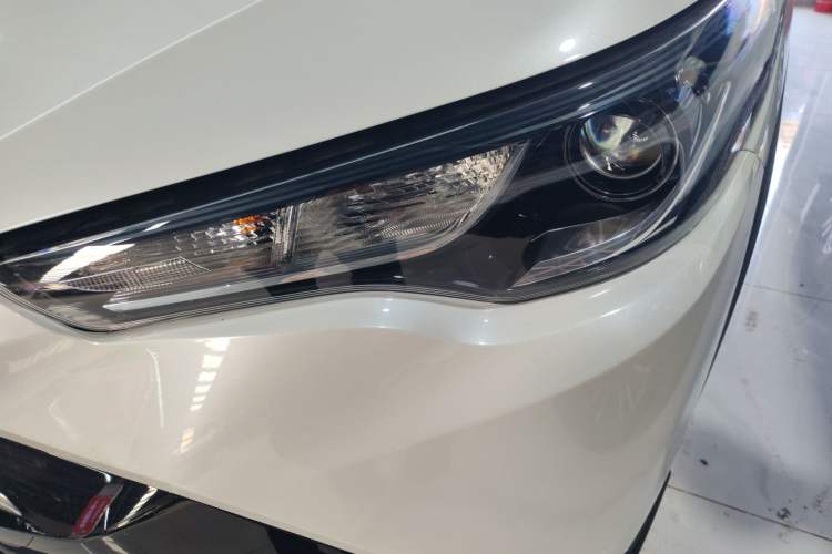 Used Toyota FRONTLANDER 2023 2.0L CVT Elite Edition Left Front Headlight