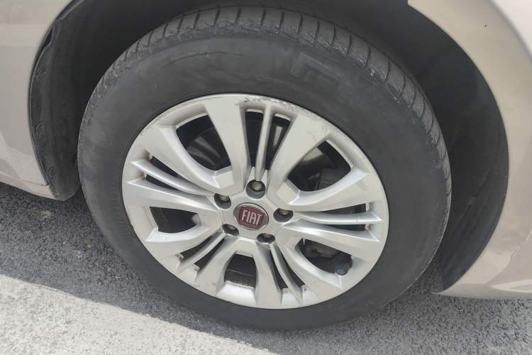 Used Fiat Viaggio 2015 1.4T Manual Jingxiang Edition
