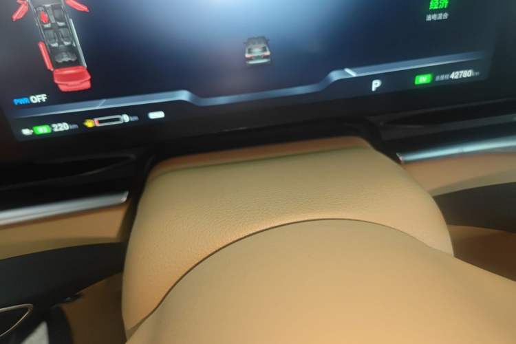 Used VOYAH Dream 2024 PHEV Ultra-Long Range Flagship Edition Instrument Cluster