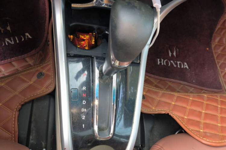 Used Honda Crider 2013 1.8L automatic luxury edition