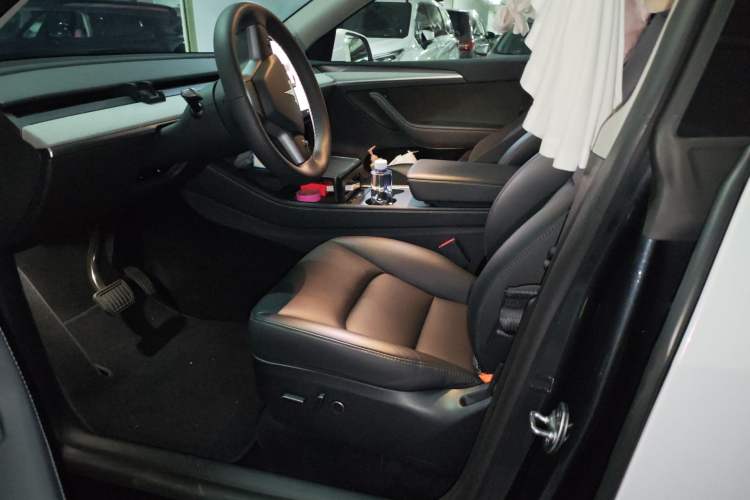 Used Tesla Model Y 2024 Rear-Wheel-Drive Version