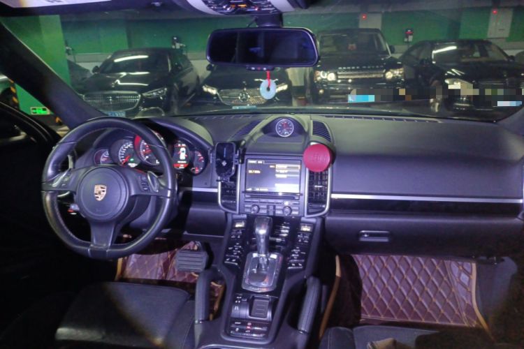 Used Porsche Cayenne  Center Console