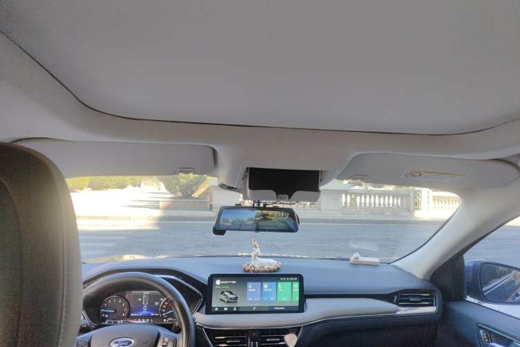 Used Ford Escape 2020 EcoBoost 245 Two-Wheel Drive Smart & Enjoyment Model
