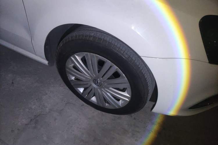 Used Volkswagen Polo 2016 1.6L Automatic Comfort Model