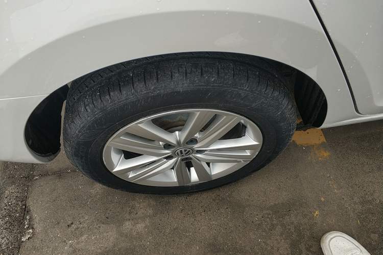 Used Volkswagen Santana 2017 Haval H6 1.6L Automatic Fashion Edition Exterior 5