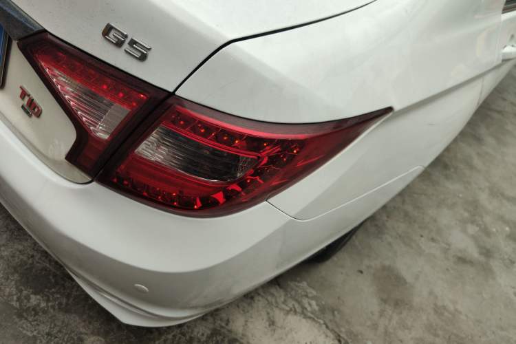 Used BYD G5 2014 1.5TID Automatic Flagship Model