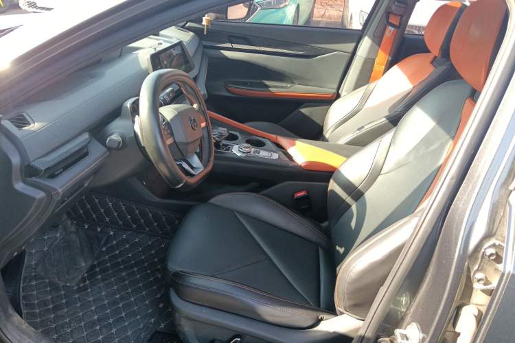 Used Changan UNI-V 2022 1.5T Prestige Version
