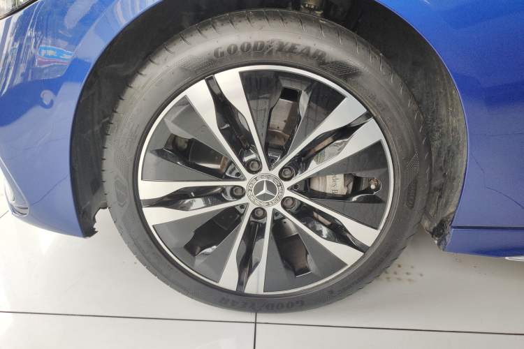 Used Mercedes-Benz C-Class New Energy 2023 C 350 eL Exterior 4