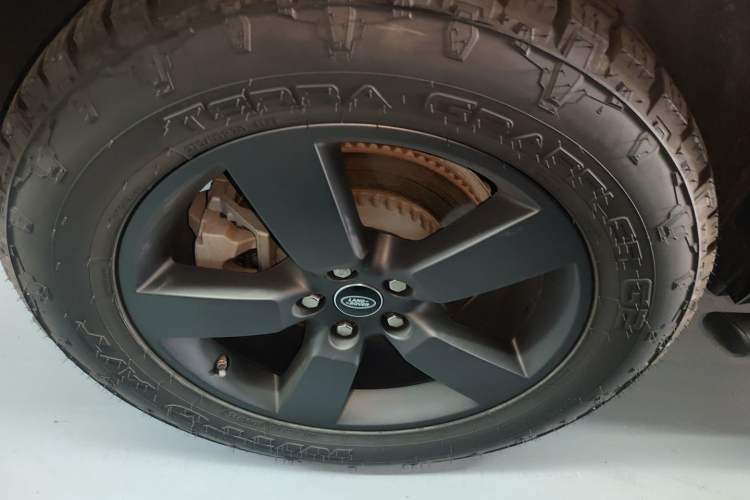 Used Land Rover Defender 2021 110 P400 X-DYNAMIC HSE Exterior 5