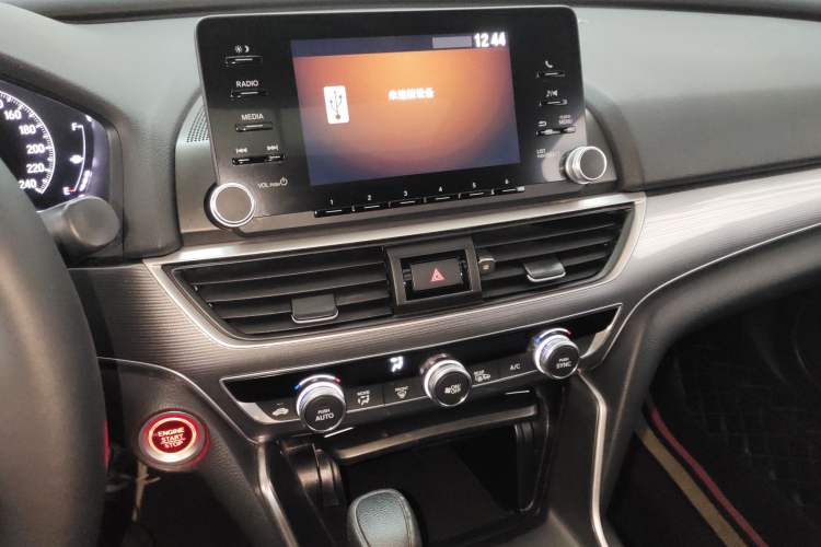 Used Honda Accord 2018 260TURBO Elite Edition China VI Audio And AC Panel