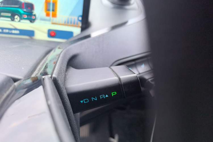 Used Baojun KiWi EV 2022 Artist Lite Edition Lithium Iron Phosphate Gear Lever