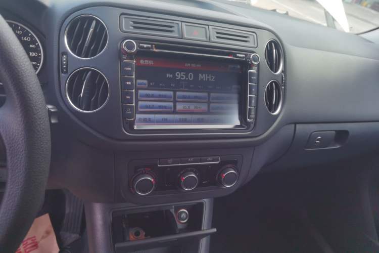 Used Volkswagen Tiguan L 2015 1.8TSI Automatic Two-Wheel Drive Trend Edition