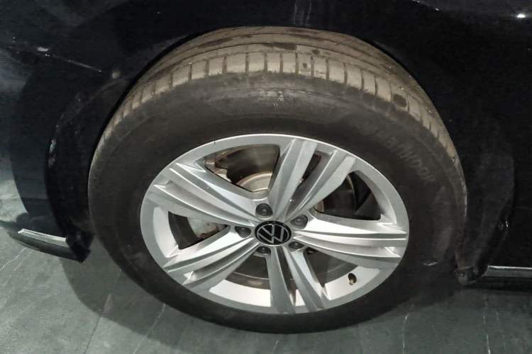 Used Volkswagen Magotan 2025 Zhongxiang Version 280TSI DSG Comfort Edition
