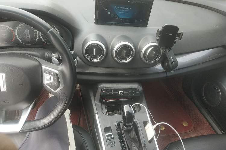 Used Wey VV7 2017 2.0T Flagship Model
