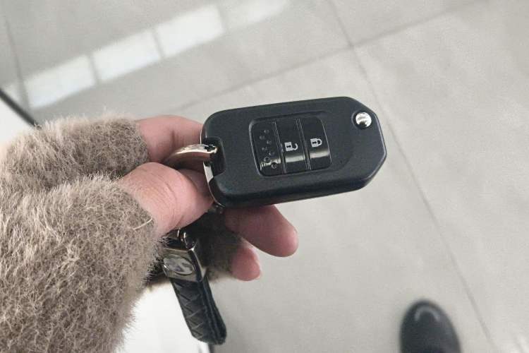 Used Honda Vezel 2020 1.5L CVT Pioneer Edition Interior 1