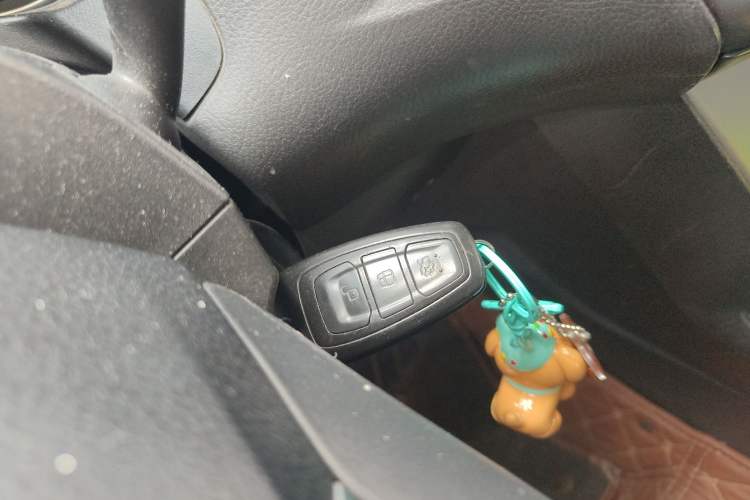 Used Ford Focus 2012 Sedan 1.6L Automatic Fashion Edition Vehicle Key