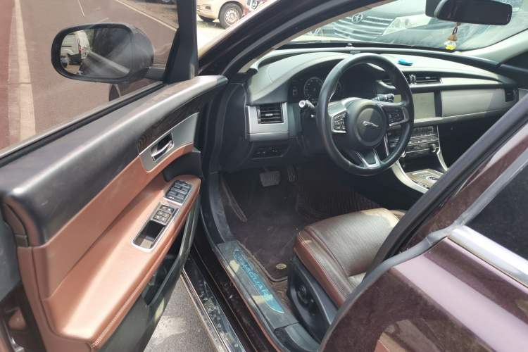 Used Jaguar XFL 2020 XFL 2.0T P250 Two-Wheel-Drive Luxury Edition Driver Seat