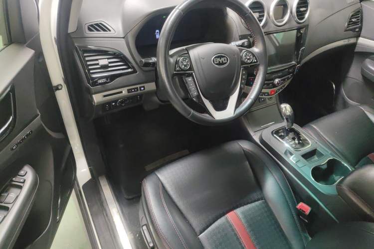 Used BYD S7 2015 2.0T Automatic Flagship Edition Driver Seat