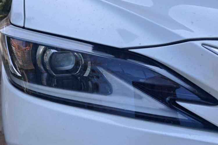 Used Lexus ES 2022 200 Excellence Edition
