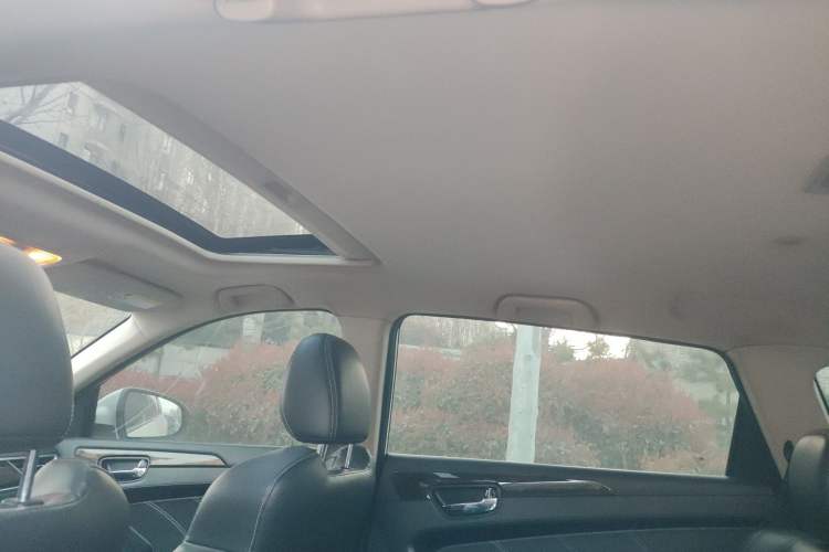 Used Dongfeng Fengon 580 2020 1.5T CVT Luxury Edition Headliner