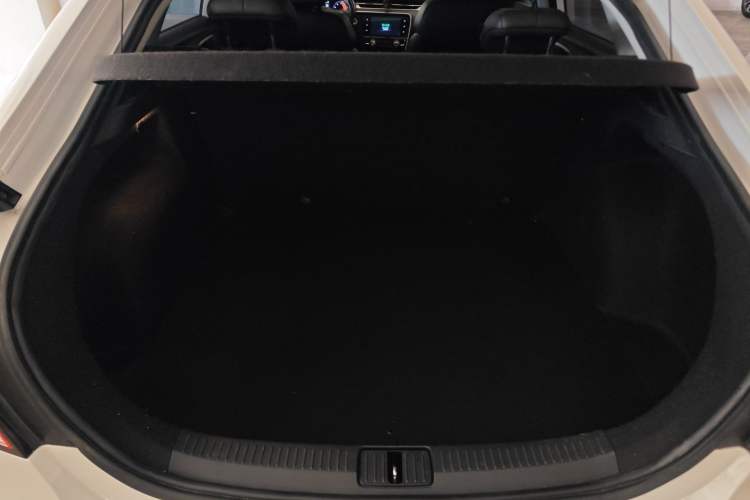 Used MG 6 2017 20T Automatic Luxury Smart Connect Version China V Standard