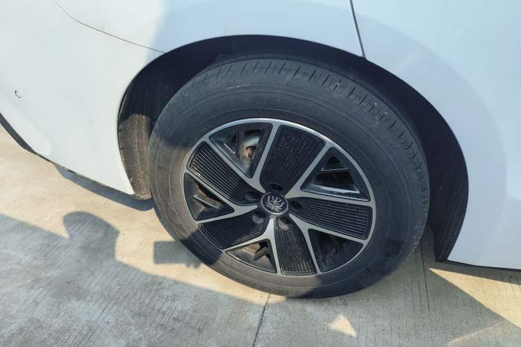 Used BYD Qin L 2025 DM-i Smart Drive 120KM Leading Model