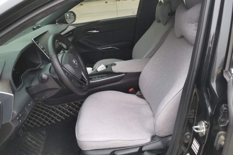 Used Toyota Avalon 2019 2.5L Ambition Version China VI Standard Left Front Seat