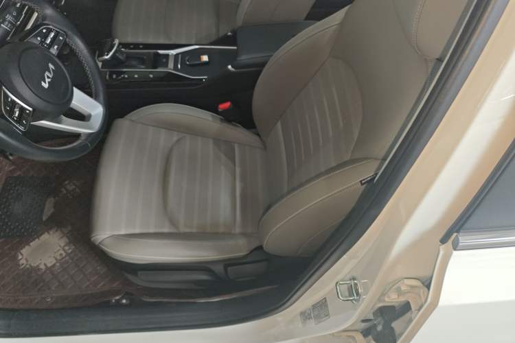 Used Kia K3 2023 1.5L CVT Luxury Edition
