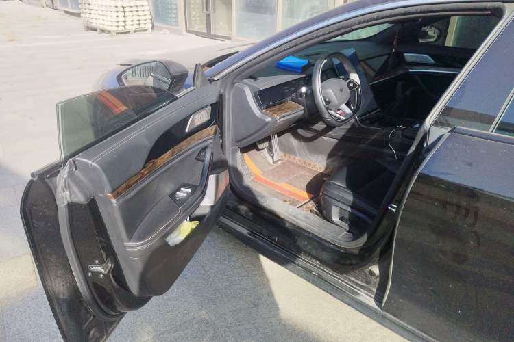 Used NETA S 2023 All-Electric 520 km Range Rear-Drive Version Driver Seat