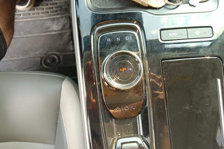 Used AION S Plus 2021 80 Tech Edition Gear Lever