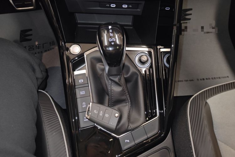 Used Volkswagen Tayron X 2024 330TSI Two-Wheel-Drive Prestige High-Energy Edition Gear Lever