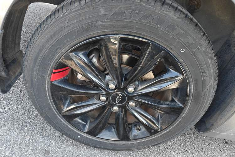 Used Chevrolet Monza 2020 Light Hybrid Redline 320T Dual-Clutch Thrilling Edition
