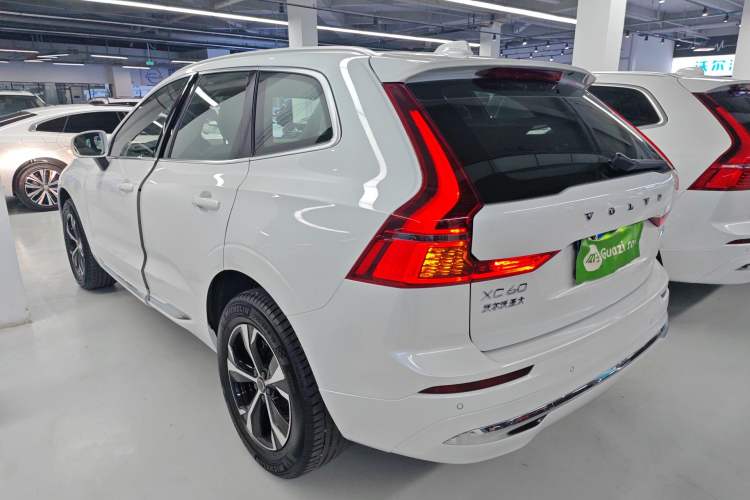 Used Volvo XC60 2026 B5 4x4 Smart Luxury Edition