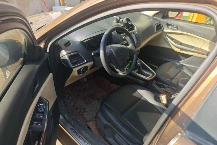 Used Ford Escort 2015 1.5L Automatic Comfort Edition